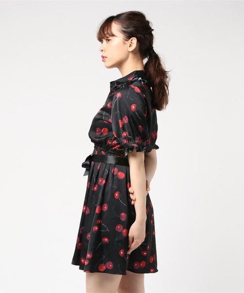 WC（ダブル シー）の「WC/チェリー柄ワンピース（ワンピース）」 - WEAR