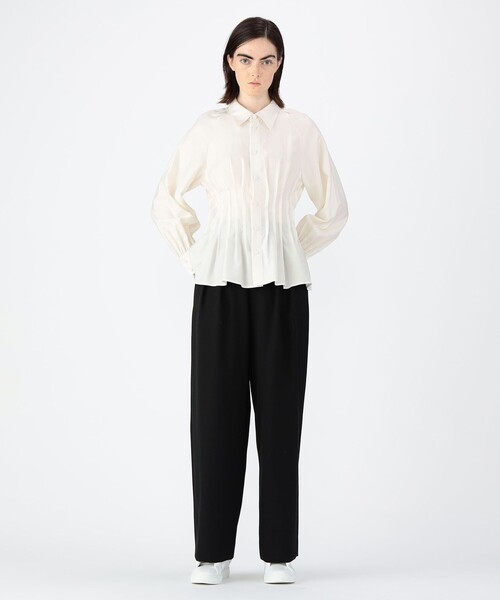 caban（キャバン）の「コットンサテンモールスキン タックブラウス