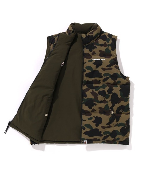A BATHING APE（アベイシングエイプ）の「1ST CAMO REVERSIBLE DOWN