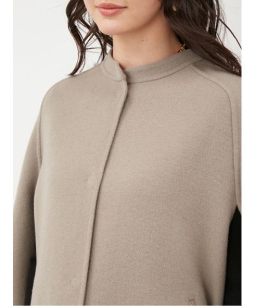 Mila Owen（ミラオーウェン）の「ウール混スタンドカラーリバーケープ