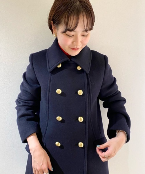 allureville（アルアバイル）の「ショートビーバーオフィサーコート