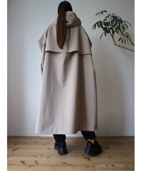 TRUNC（トランクエイティーエイト）の「Waterproof Tech Coat