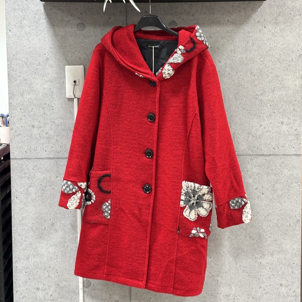 イタリア製】フード・ポケット・袖口 マルチ花柄圧縮ウールコート