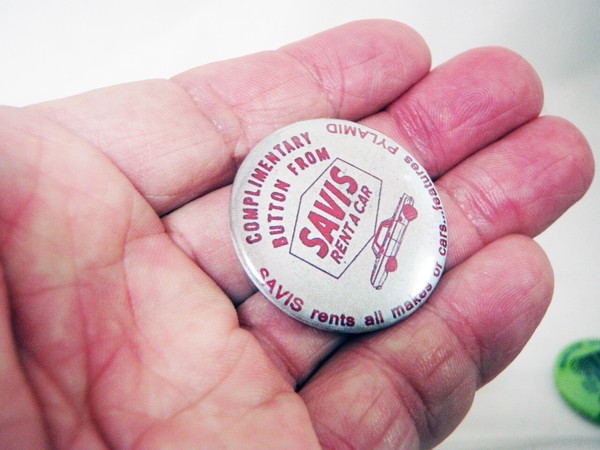 USヴィンテージ感漂う【缶バッジ】の商品ページ｜卸・仕入れサイト