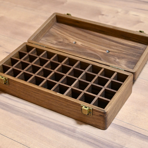 ウォールナットのアロマオイル専用キャリーボックス