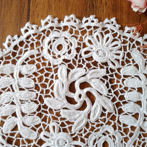 アイリッシュクロッシェレースの葉のドイリー その他インテリア雑貨 白