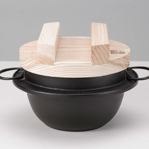 公式】岩鋳 南部鉄器 ごはん鍋3合炊（木蓋付） 鍋・土鍋 IWACHU 通販