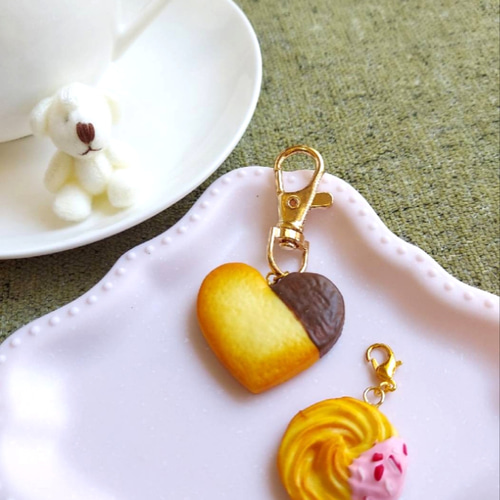 チョコがけハートクッキーのキーホルダー♪フェイクスイーツ