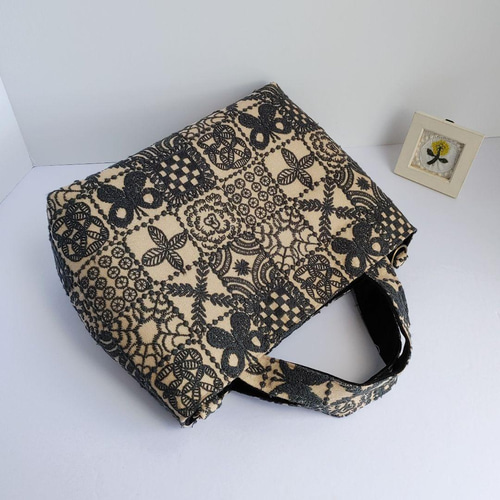 SALE ミナペルホネン forest tile ベージュ 2wayパニーニ風 ショルダー