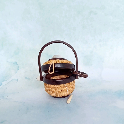 蓋付きミニナンタケットバスケット（黒檀）1インチ ペンダントトップ