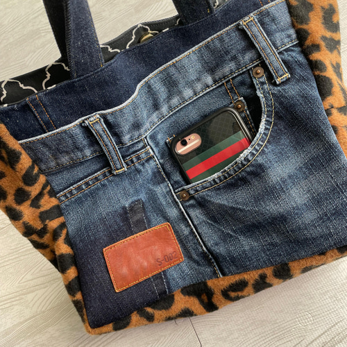 NO.269 デニムリメイクバッグ ヒョウ柄 ハンドメイド リメイク品