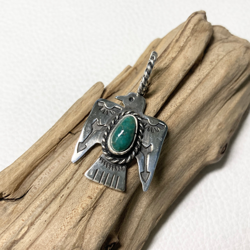 サンダーバード ターコイズ シルバーネックレス ペンダント
