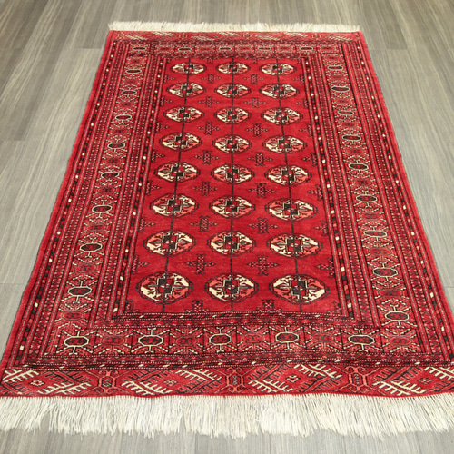 ヴィンテージ トルクメン絨毯 ボハラ＆バタフライ トライバルラグ