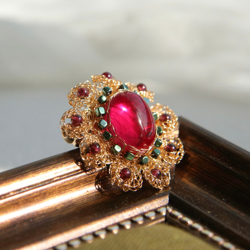 アンティーク調レッド宝石ガーネットブローチ ブローチ Aimee's Studio