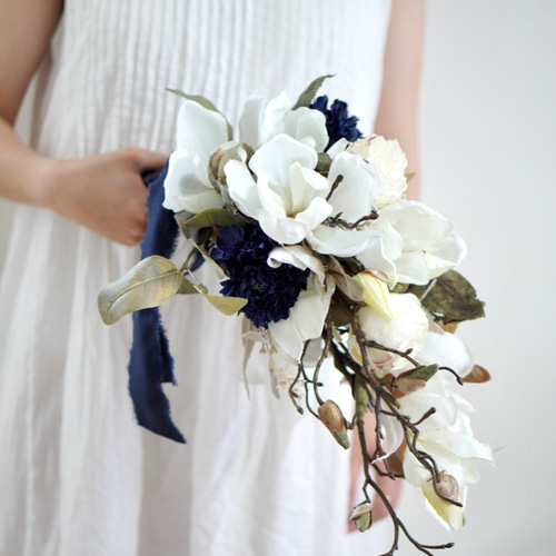 木蓮キャスケードブーケ ブートニアセット ウェディングブーケ ブーケ