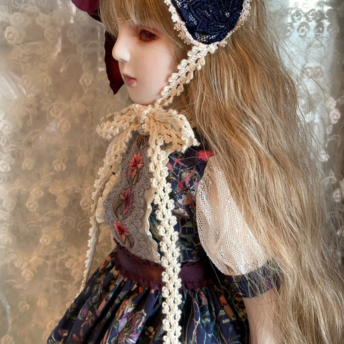 創作ビスクドール人形 黒地花柄のロングドレスの女の子 その他人形