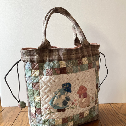 スーちゃんのパッチワークキルトバッグ トートバッグ lilla＊ 通販