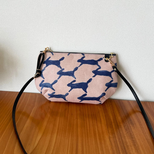 ミナ ペルホネン ハンドメイド ショルダーバッグ ラウンドポーチバッグ