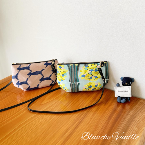 ミナ ペルホネン ハンドメイド ショルダーバッグ ラウンドポーチバッグ