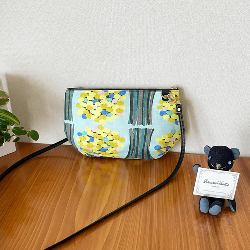 ミナ ペルホネン ハンドメイド ショルダーバッグ ラウンドポーチバッグ