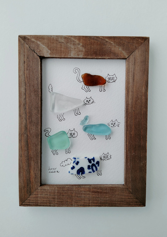 シーグラスアート「猫たち」 ミニ額 イラスト イラスト hossy nakkie