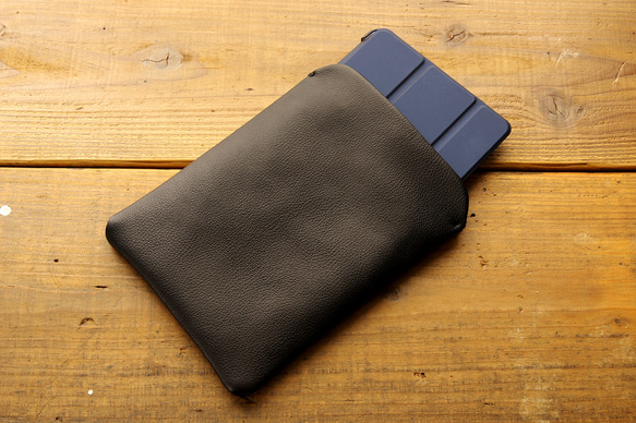 LIONA》本革レザースリーブケース iPad mini 8.3インチ《5colors