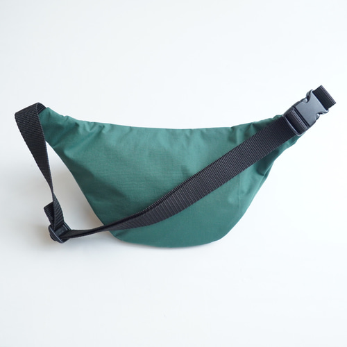 メッシュポケット ボディバッグ 防水生地 モスグリーン ボディバッグ
