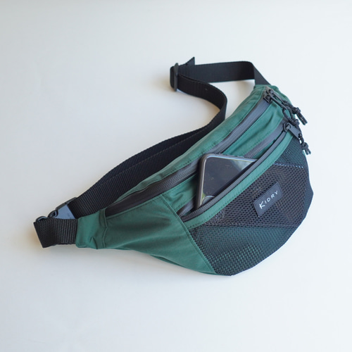 メッシュポケット ボディバッグ 防水生地 モスグリーン ボディバッグ