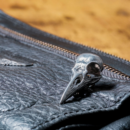 烏（カラス）頭蓋骨「導きの神をその手に」- ホワイトメタルスカル