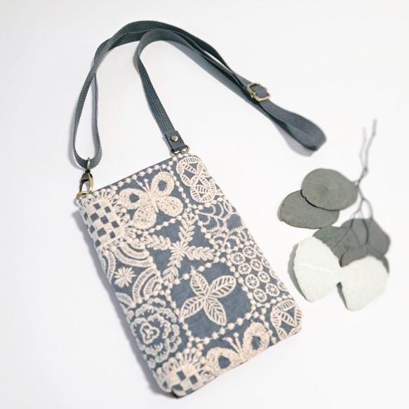 ミナペルホネン forest tile*blue スマホショルダー サコッシュ スマホ