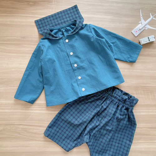 ブルーとファミリアチェックのお洋服上下セット【セーラカラーブラウス