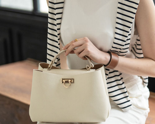 b2e49b37a16f559b100832189a7c21