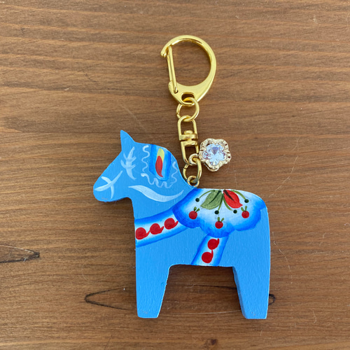 幸福を運ぶ馬♡ダーラナホースのキーホルダー（水色） その他