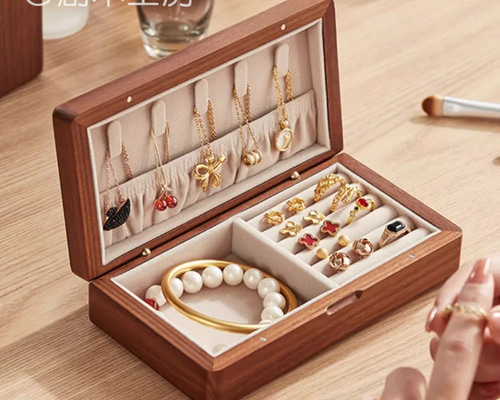 超軽量 アクセサリーケース 携帯用ジュエリー収納 イヤリング ピアス