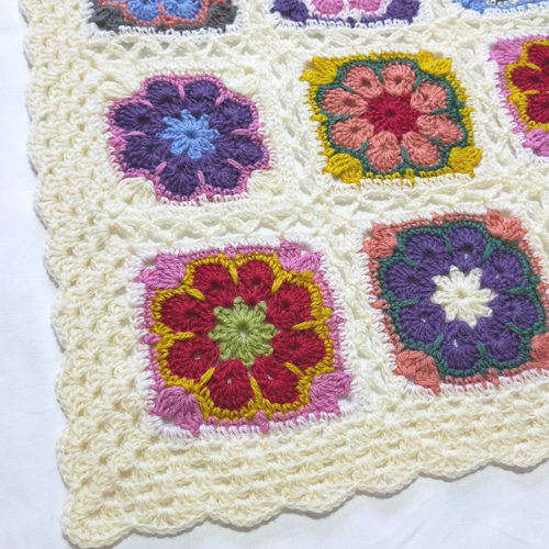 送料無料】ブランケット ② マルチカバー アフリカンフラワー モチーフ