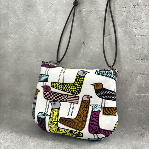 しゅみ ミナペルホネン ちょうちょ ボディバッグ ミナペルホネン