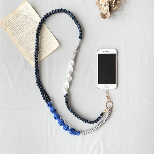 パラコードで作るスマホショルダーストラップ(グレー×ブルーmix