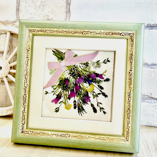 ラベンダー押し花額＊人気のニュアンスグリーンフレーム スタンド付