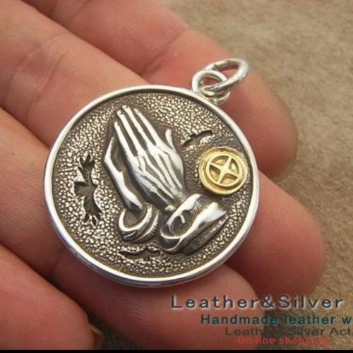 祈りの手 フリーメイソン 秘密結社 シルバー925、k18 ネックレス