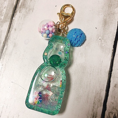 ラムネシェイカー◇シャカシャカキーホルダー サイダー ソーダ