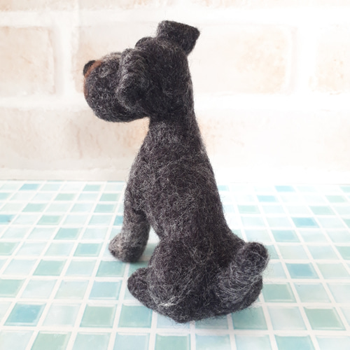 ミニチュアシュナウザー黒 羊毛フェルト manahata 通販 15961531