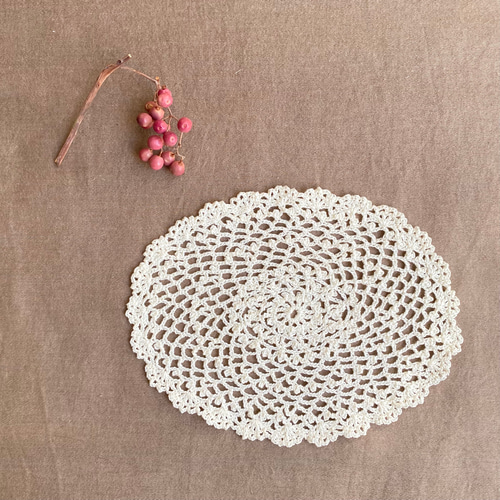 手編み インテリアマット アンティーク風アイボリー クロッシェレース