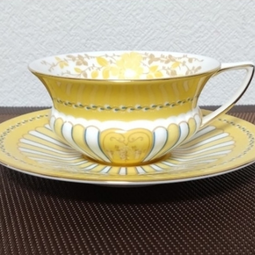 ウェッジウッド・ハーレクイン イエローリボン ティーカップ&ソーサー