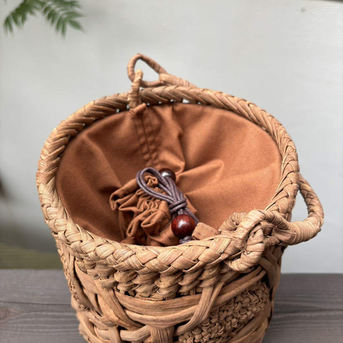 国産山葡萄 籠バッグ 内布付き 乱れ編み、花編み 巾着タイプ内布 円筒