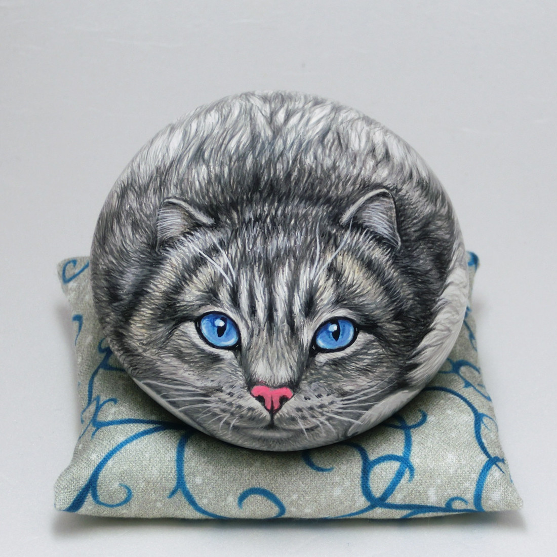 Henry 手描きアートストーン猫 Annie