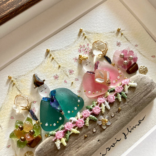 寄り添い雛 シーグラス／天然石／フレームアート／壁掛け額／ガラス