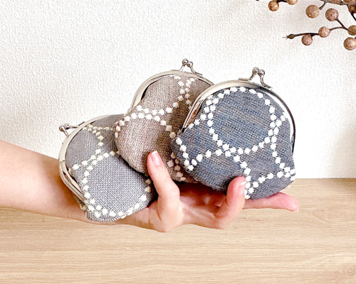 大人気／ミナペルホネン/タンバリンのミニサイズがま口ポーチ がま口