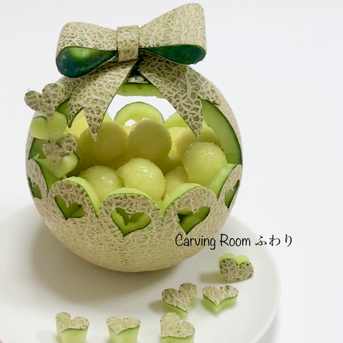 特別なプレゼントにメロンのフルーツバスケットを！【オーダーフルーツ