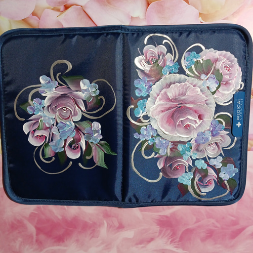 お薬手帳ケース トールペイント 手書き ハンドメイド ピンクローズ