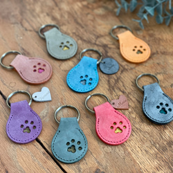 受注制作】《選べるカラー・名入れもできる！》かわいい♪肉球